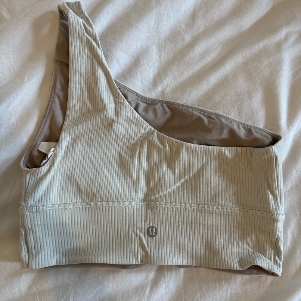One-Shoulder Ribbed Crop Top - Picture 2 of 3
